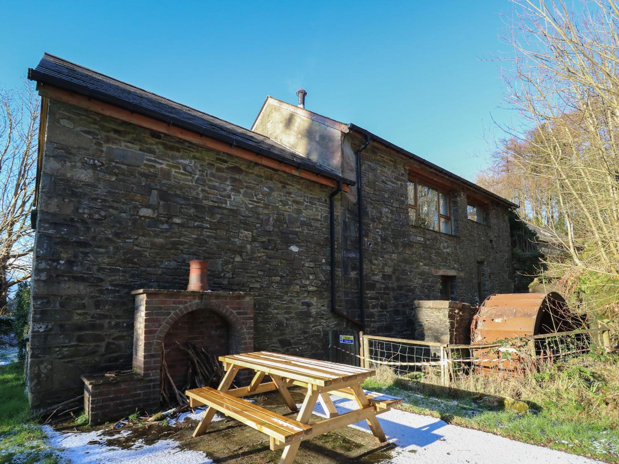 Y Felin Villa Llanybyther Exterior photo